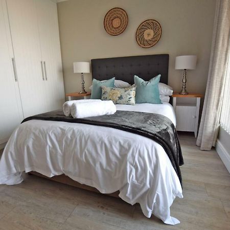 Apartment Dolphin House Hermanus Extérieur photo