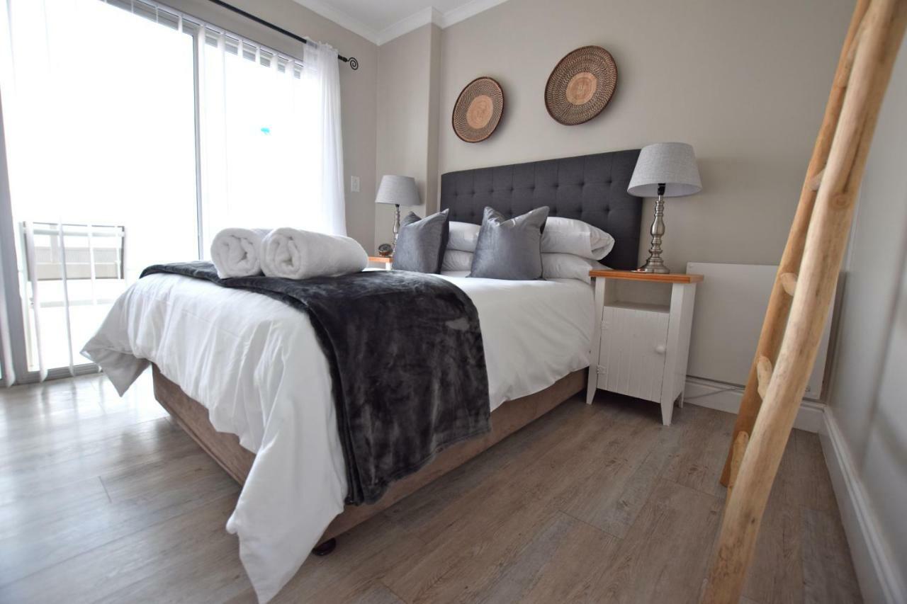 Apartment Dolphin House Hermanus Extérieur photo