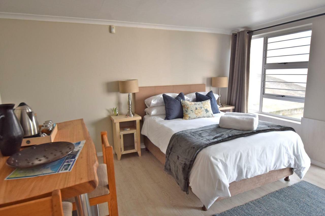 Apartment Dolphin House Hermanus Extérieur photo